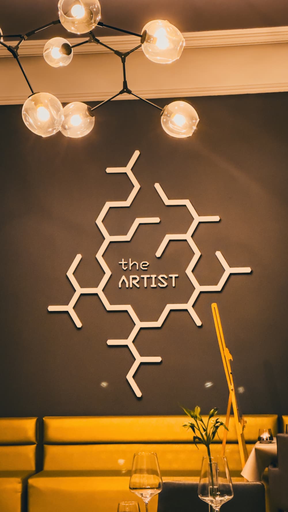 The Artist - Logo