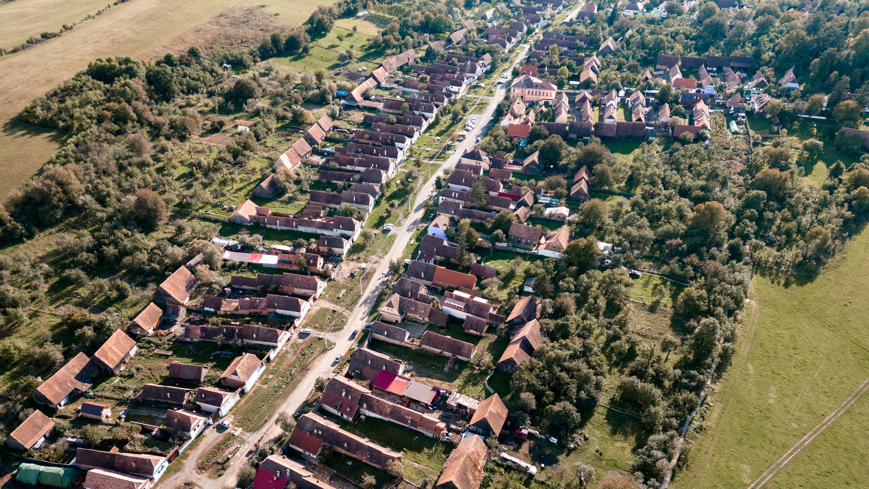 Viscri - Întregul sat văzut de sus